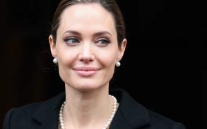 Mãn kinh sớm tàn phá cơ thể người phụ nữ thế nào?