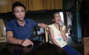 Chủ tịch Quảng Bình: 'Cách chức ngay cán bộ thu tiền cứu trợ của dân'