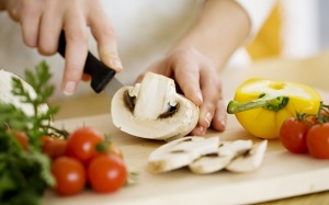 Xem để biết: Mỗi ngày ăn bao nhiêu thì đủ và đúng?