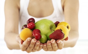 Ăn gì uống gì để giảm bốc hỏa, mất ngủ, loãng xương tuổi mãn kinh?