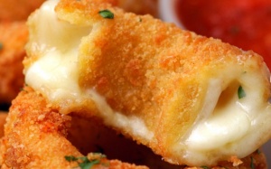 Đố bạn không thèm khi nhìn phô mai vòng chiên vàng, béo ngậy thế này!