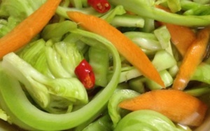 Bí quyết  muối ngồng cải ngon cho mùa đông