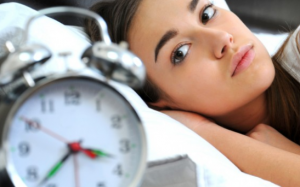 Mất ngủ, ngủ không đủ giấc gây tăng cân