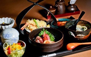 Khám phá bữa sáng siêu cầu kì của người Nhật