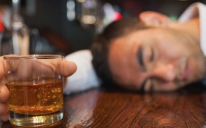 Từ A đến Z những điều cần biết về viêm gan do rượu