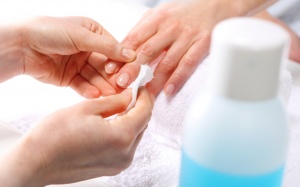 Những tác dụng phụ đáng sợ của acetone