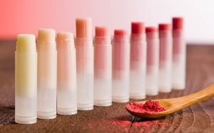 3 thành phần trong son dưỡng gây hại nhiều hơn lợi