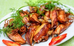 Đón gió mùa cùng món mực chiên nước mắm