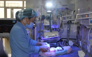 Siết chặt “chấm điểm” bệnh viện