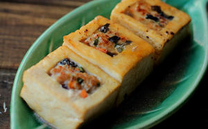 Đậu phụ nhồi thập cẩm – thanh mát, ngon lành