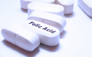 Có nên uống thêm acid folic để tăng cường hệ miễn dịch?