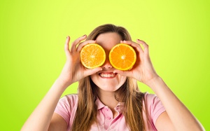 Điều trị thoái hóa điểm vàng hiệu quả nhờ ăn uống