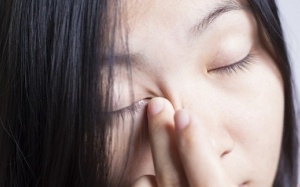 Chảy nhiều gỉ mắt báo hiệu vấn đề gì?