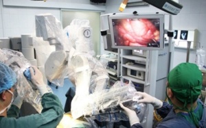 Cho phép mổ nội soi bằng robot tại TP.HCM