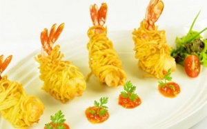 Thơm lừng tôm cuốn mì sợi chiên giòn