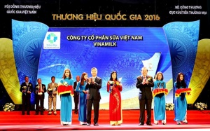 Vinamilk 8 năm liền được vinh danh Thương hiệu Quốc gia