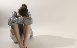 7 thói quen tưởng chừng vô hại có thể dẫn tới chứng trầm cảm