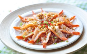 Cuối tuần làm miến tôm hấp đãi cả nhà