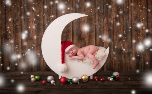 Tan chảy với bộ ảnh chào đón Giáng sinh của những 'thiên thần' sơ sinh