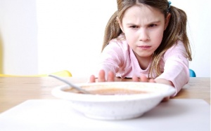 Dấu hiệu nhận biết con bị rối loạn tiêu hóa