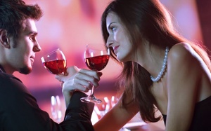 Uống rượu vang đỏ tốt cho sex và nhiều hơn thế nữa