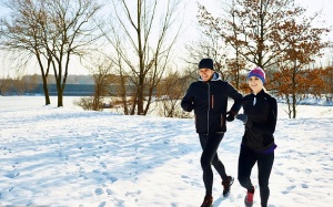 Vì sao người tăng huyết áp nên tập luyện mỗi ngày vào mùa Đông?