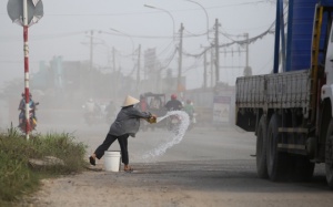 Bụi mịt mù ở cửa ngõ Sài Gòn những ngày cuối năm