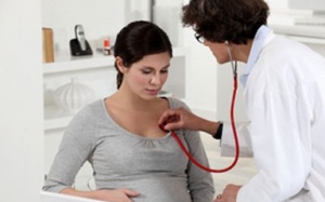 Mang thai bị hở van 2 lá, 3 lá nhẹ nên uống thuốc gì?