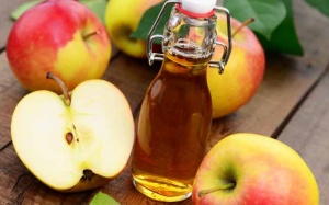 Giấm táo có giúp giảm đục thủy tinh thể?