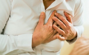 Làm thế nào để giảm rối loạn nhịp tim ở phụ nữ mãn kinh?