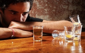 Ăn gì, uống gì sau khi ngất ngư bia rượu?