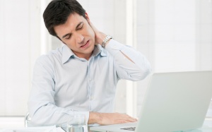 Thoái hóa cột sống cổ và lưng phải làm sao?