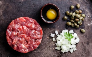 Người ít vận động cần ăn bao nhiêu protein mỗi ngày?