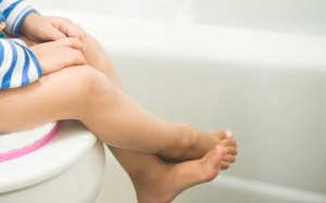 Liệu pháp trị táo bón không dùng thuốc ở trẻ em