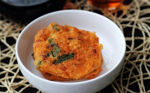 Làm bánh kim chi cho bữa sáng nhanh gọn