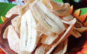 Hướng dẫn cách làm chuối chiên tẩm đường ngọt giòn