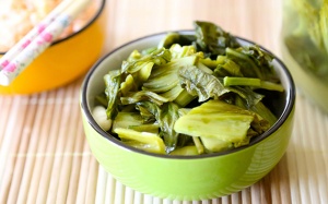 Chống ngán cỗ Tết bằng dưa muối liệu có tốt?