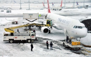 Châu Âu chìm dưới băng tuyết của đợt rét kỷ lục trong 100 năm qua