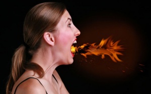 7 cách đơn giản giảm khó chịu do ợ nóng