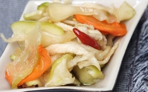 Cách làm dưa món ăn Tết, ngon miễn chê.