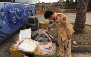 Thực phẩm bẩn cuối năm đua nhau 'tuồn' ra thị trường