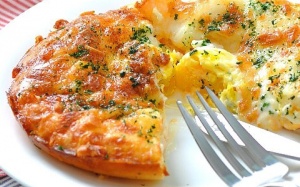 Bữa sáng làm bánh trứng nhân phô mai ngon tuyệt