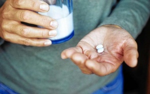 Tại sao người cao tuổi bổ sung calci mà vẫn không thấy hiệu quả?