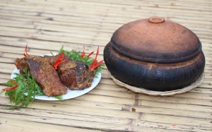 Bí mật 10 loại gia vị có trong nồi cá kho làng Vũ Đại