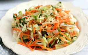 Bắp cải muối xổi ngon giòn đúng điệu