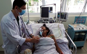 2 bệnh viện “hợp sức” cứu sống mẹ con sản phụ nhiều bệnh lý nặng