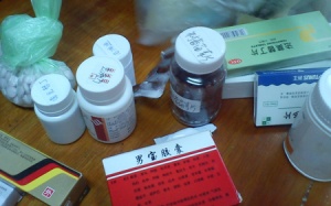 Phòng khám Trung Quốc bị 'tuýt còi' vì chữa trĩ không phép