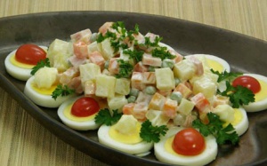 Hướng dẫn cách làm salad Nga