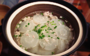 Củ cải nấu thịt bằm - món canh lành bụng ngày xuân