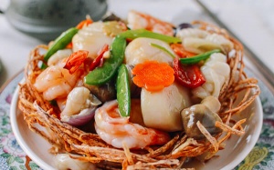 Học cách chế biến món hải sản 'tổ chim' theo kiểu Quảng Đông